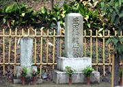 武田勝親の墓